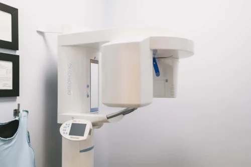 Cone Beam Computed X-Ray Tomography in Henderson, NV at Smiles by Goh